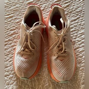 Hoka One One Rincon 3 Lightweight Running Shoes In Silver Peony Cantaloupe Sz 9